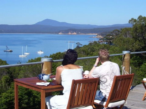 Snug Cove Bed And Breakfast - Tourism Guide 0