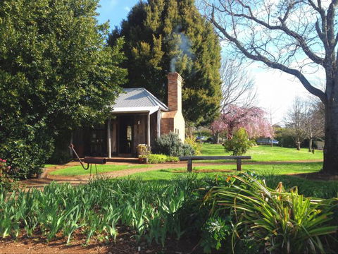 Mont De Lancey Historic Property Tours - Travel Agents 5