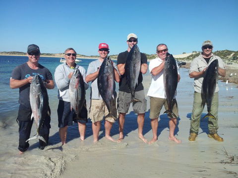 Reef Encounters Fishing Charters. - Tourism Guide 9