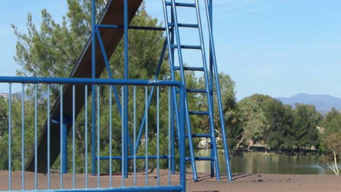 Point Hut Pond Park - Travel Agents 0