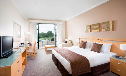 Mercure Kooindah Waters Central Coast - Tourism Guide 0