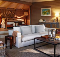 Pretty Beach House - Cruises Travel
