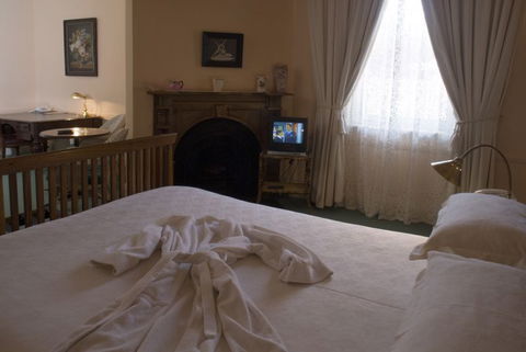 Imperial Fine Accommodation - Tourism Guide 0