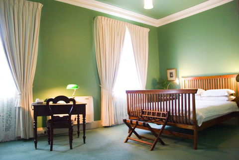 Imperial Fine Accommodation - Tourism Guide 1