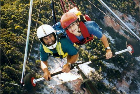 David Cookman–Sunshine Coast Hang Gliding - Tourism Guide 2
