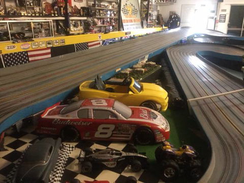Slick 7 Raceway - Cruises Travel 3