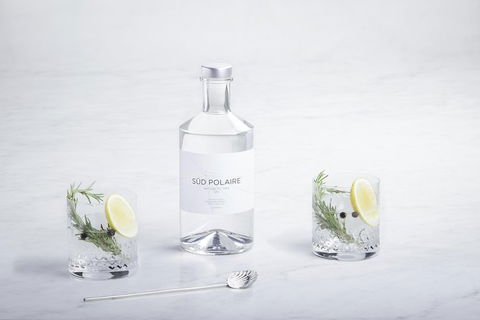 Tasmania\'s Sud Polaire Gin Experience - Tourism Guide 0