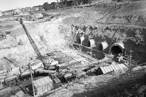 Tasmanian Hydro Electricity & Power Station Explorer - Closed Due To Covid-19 - Tourism Guide 1