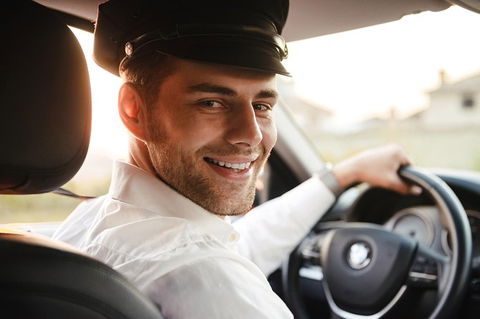 Transfer In Private Vehicle From Adelaide Downtown To Adelaide Airport - Tourism Guide 1
