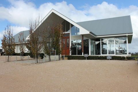 Private Adelaide Hills Wine Region Tour - Tourism Guide 3