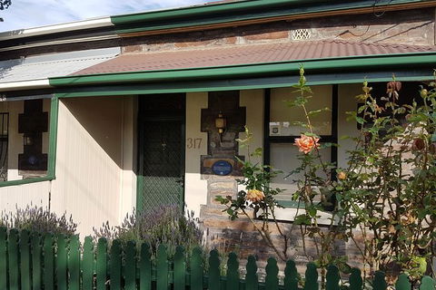 Adelaide Walking Tour: East End Escapade - Tourism Guide 4