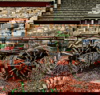 Adelaide Hills Day Tour. Winery Cellar Doors - Tourism Guide