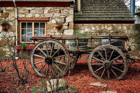 Adelaide Hills Day Tour. Winery Cellar Doors - Tourism Guide 0