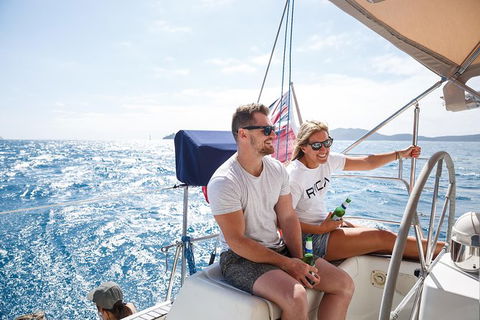 Three Night Cabin Charter MiLady - Tourism Guide 1