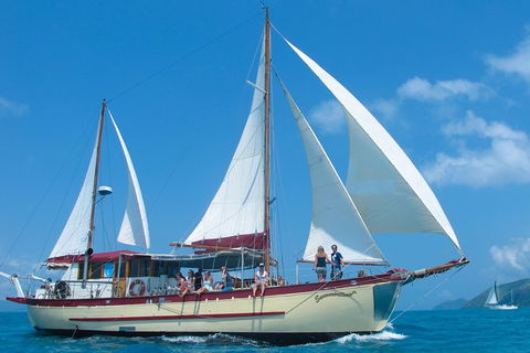 2-Day Whitsundays Sailing Adventure: Summertime - Tourism Guide 7