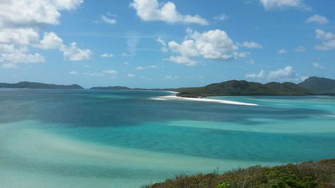 Whitehaven Beach And Hill Inlet Chill And Grill - Tourism Guide 2