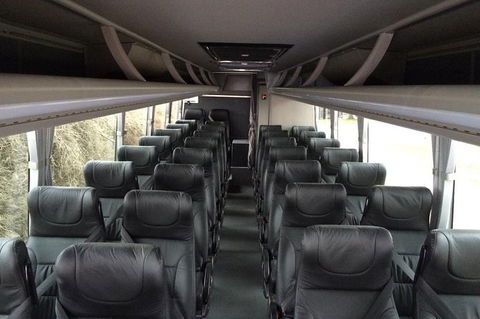 Alice Springs To Uluru (Ayers Rock) Coach Transfer - Tourism Guide 1