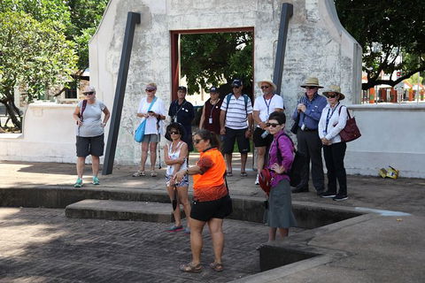 Darwin Walking Tour: World War II Reflections - Tourism Guide 1