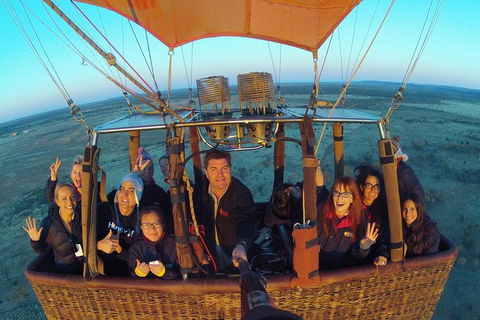 Early Morning Ballooning In Alice Springs - Tourism Guide 3