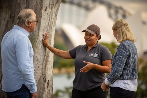 Aboriginal Heritage Tour At The Royal Botanic Garden Sydney - Travel Agents 1