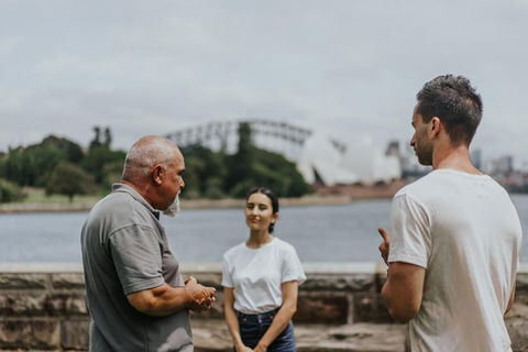 Aboriginal Heritage Tour At The Royal Botanic Garden Sydney - Travel Agents 3
