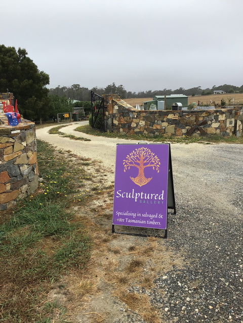 Sculptured Gallery - Tourism Guide 2