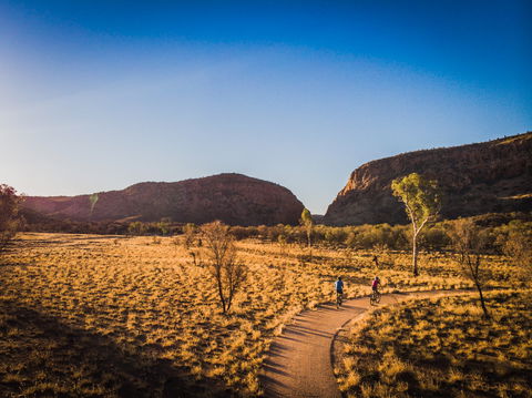 Simpsons Gap Bicycle Path - Tourism Guide 1