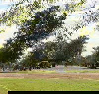 Warren Golf Club - Tourism Guide