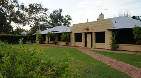 Alice Springs Heritage Precinct - Tourism Guide 0