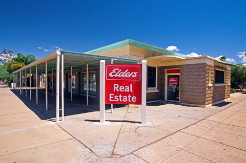 Former Alice Springs Telegraph Repeater Station And Post Office. - Tourism Guide 1