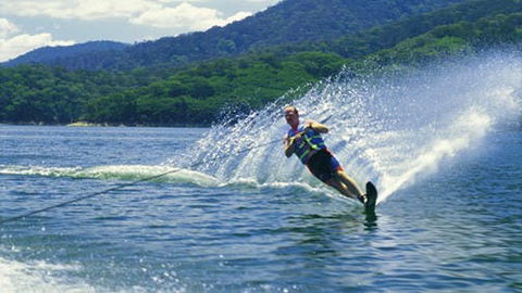 Lake Eildon - Travel Agents 0