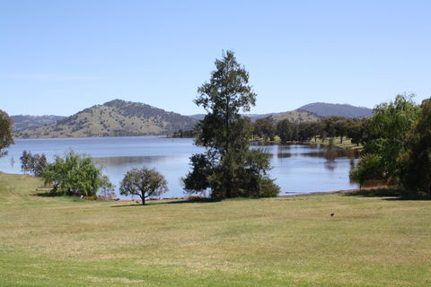 Lake Wyangala - Travel Agents 1