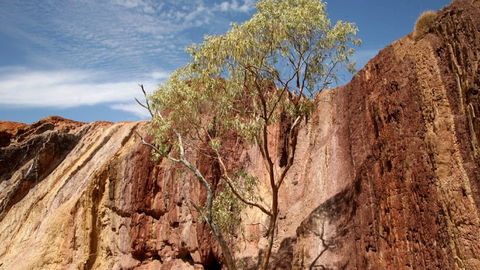 Ochre Pits - Tourism Guide 0
