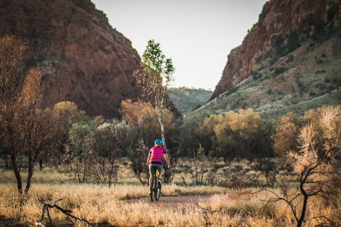 Simpsons Gap - Tourism Guide 2