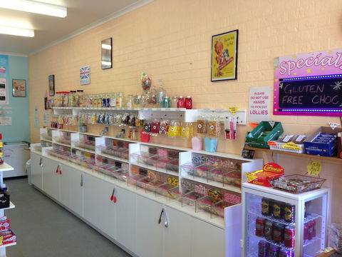 The Pier View Lolly Shop - Tourism Guide 0