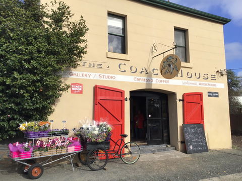 The Coach House Studio - Tourism Guide 0