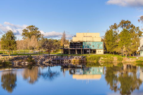 Wagga Wagga Civic Theatre - Tourism Guide 1