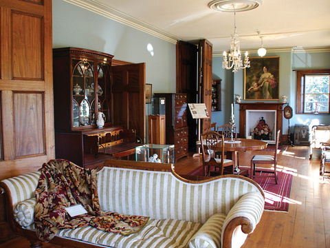 Franklin House - Tourism Guide 1