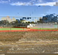 Gunning Tennis Courts - Travel Agents