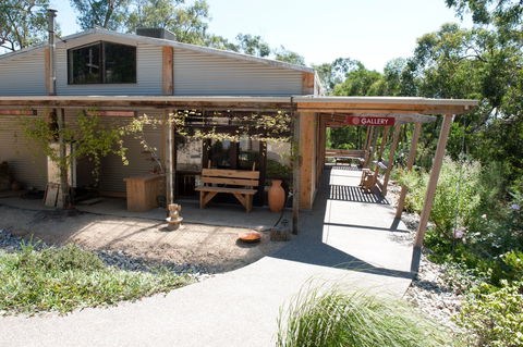Marion Rosetzky Gallery - Tourism Guide 0