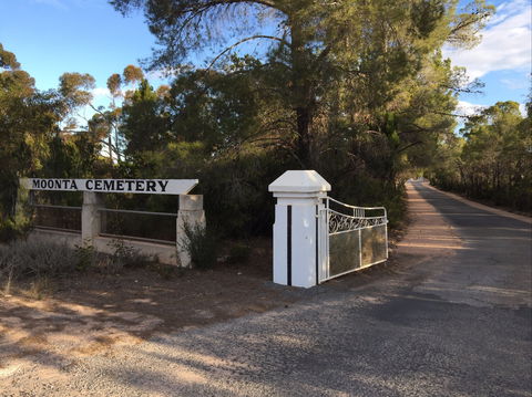 Moonta Cemetery - Tourism Guide 0