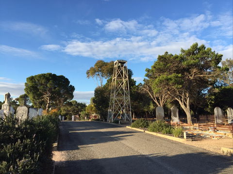 Moonta Cemetery - Tourism Guide 1