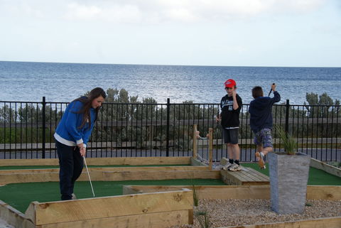 Port Vincent Putt Putt - Tourism Guide 0