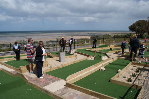 Port Vincent Putt Putt - Tourism Guide 1