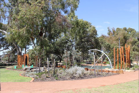 Wireless Hill Park - Travel Agents 2