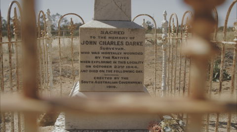 Darke's Grave - Tourism Guide 0