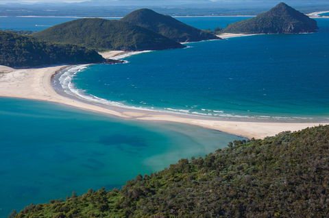 Fingal Bay Beach - Tourism Guide 1