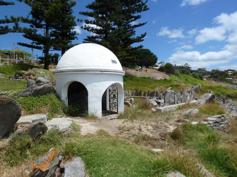 Frenchman's Rock - Tourism Guide 0