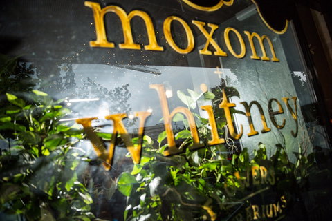 Moxom And Whitney - Travel Agents 2