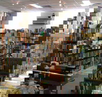 Mr Pickwicks Fine Old Books - Tourism Guide